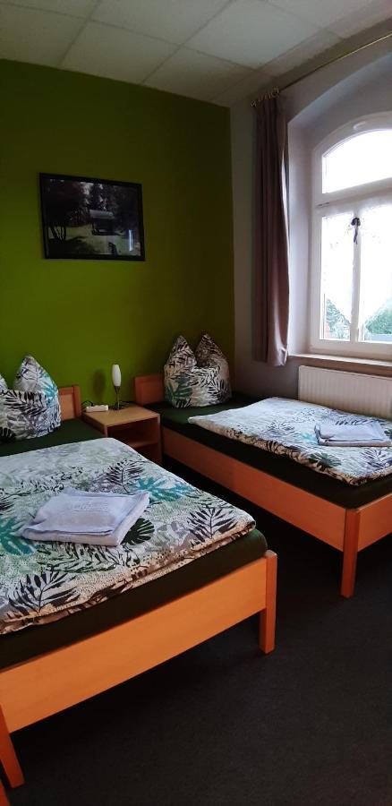 Gasthof Zum Alten Schulmeister Harra Kültér fotó