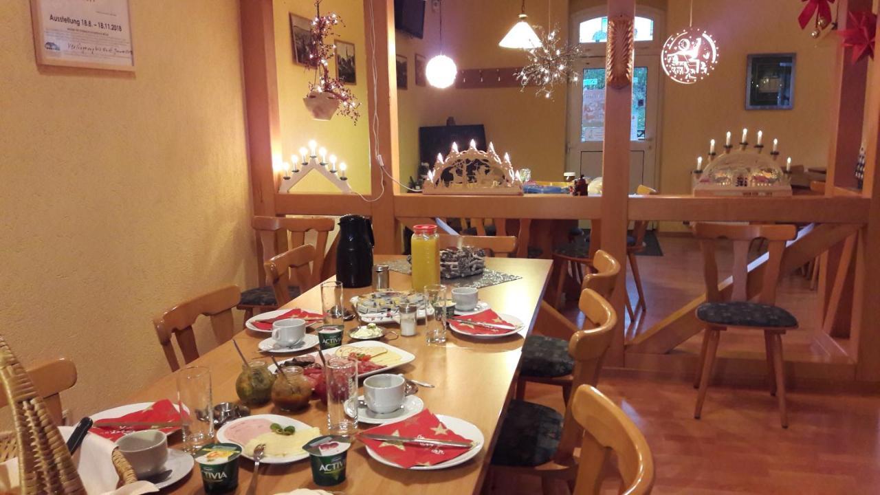 Gasthof Zum Alten Schulmeister Harra Kültér fotó